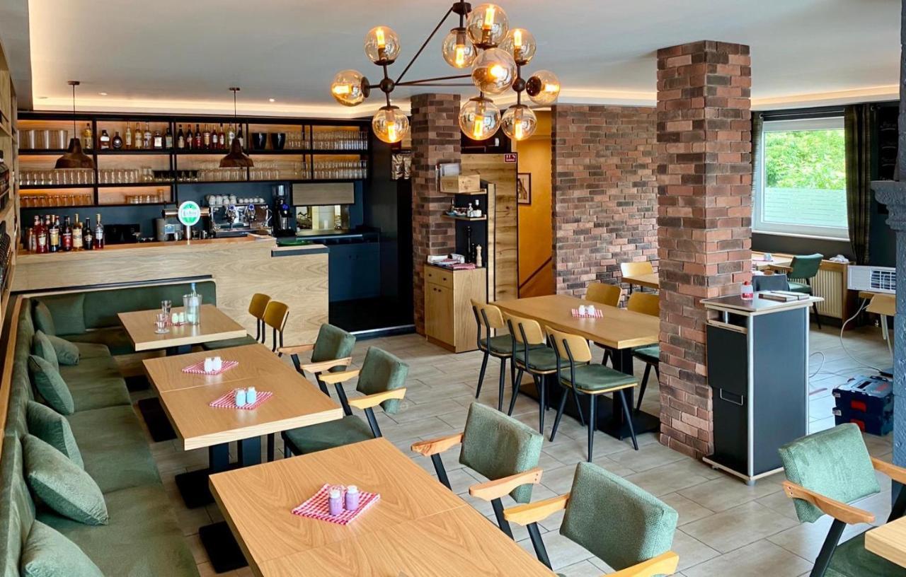 Hotel La Taverna Росбах-фор-дер-Хёэ Экстерьер фото